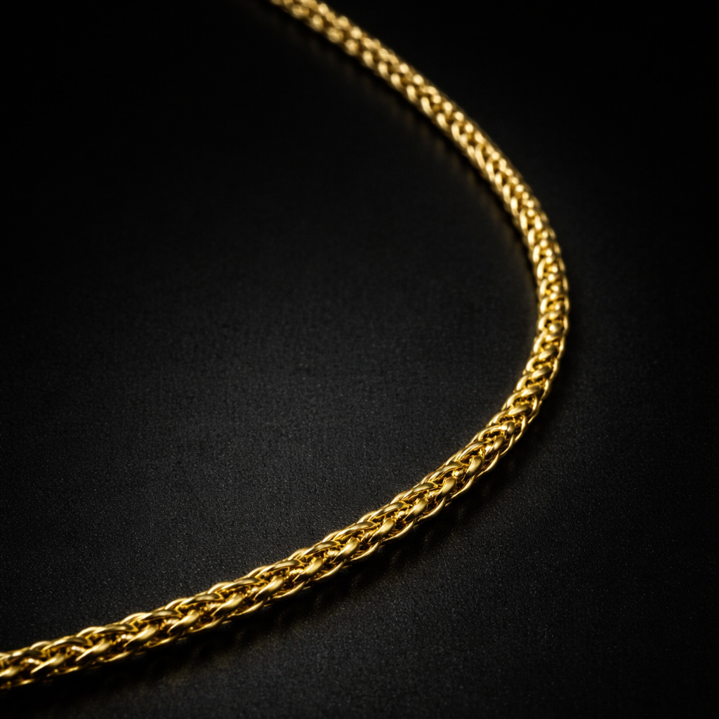 Encliff lion pendant chain featuring a detailed lion head pendant on a sleek silver chain.